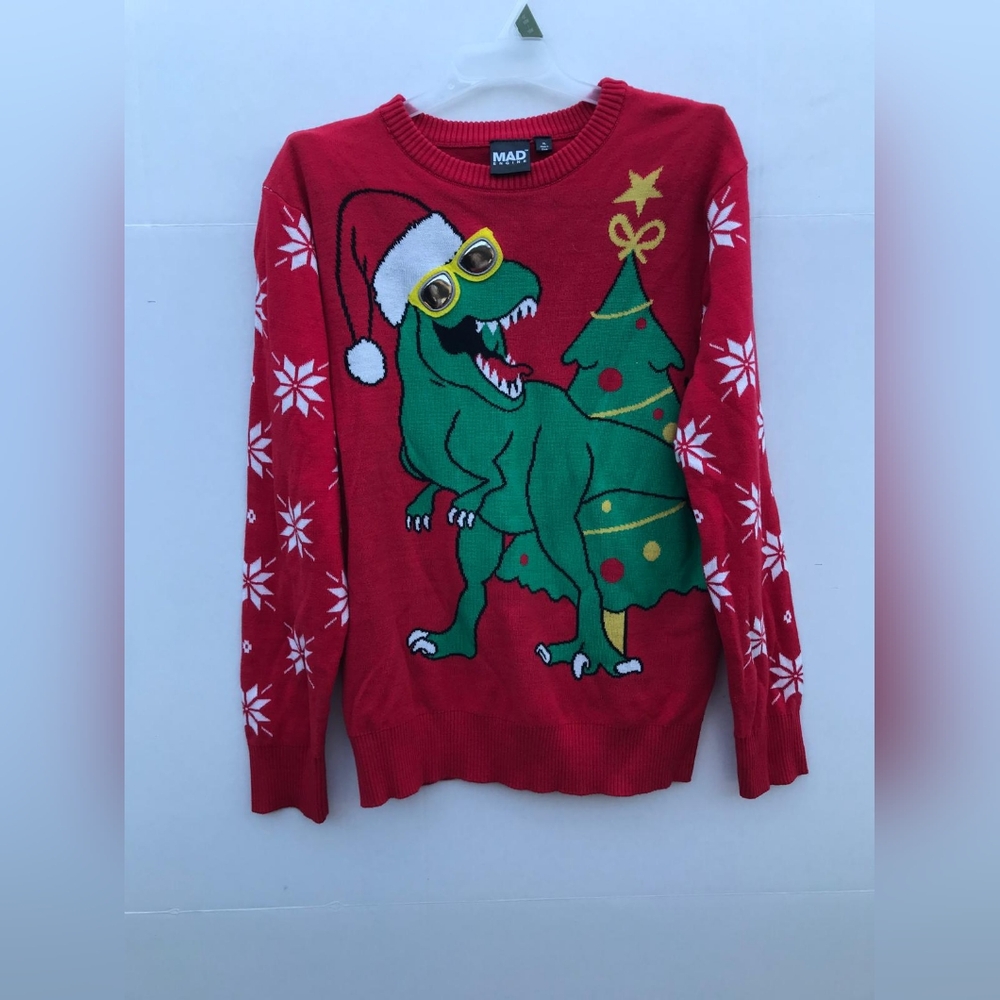 MAD Engine Festive Red Sweater zize XL